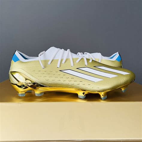 adidas messi cleats.